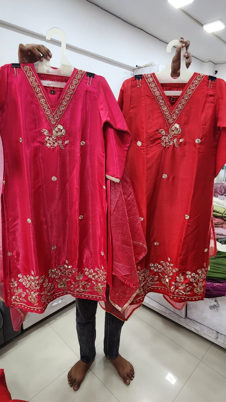 1792 By Ossm Style Mal Chanderi Kurtis Set Size Combo